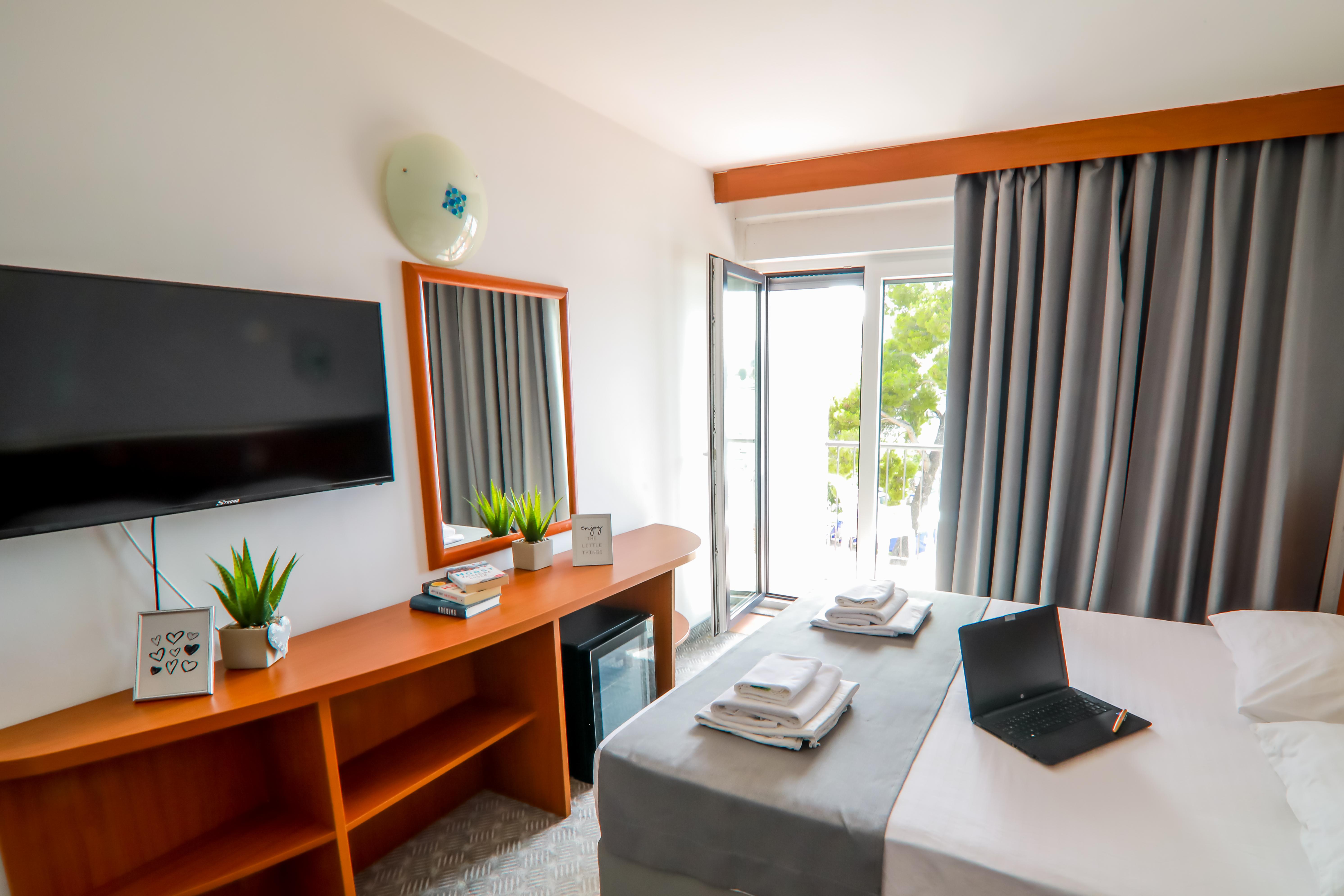 Hotel Лумбарда Экстерьер фото